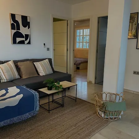 Apartment Mediterranean Near The With Seaview, Pool & Balcony
