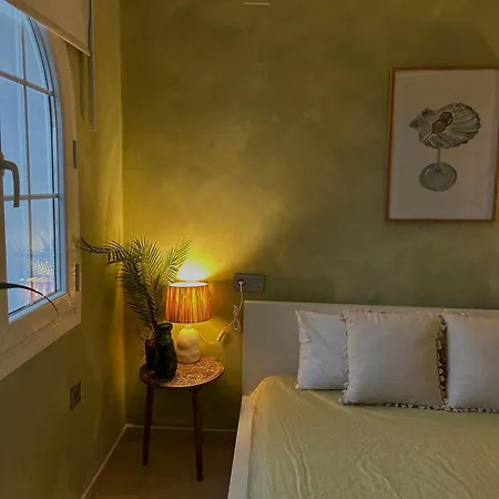 Apartment Mediterranean Near The With Seaview, Pool & Balcony *