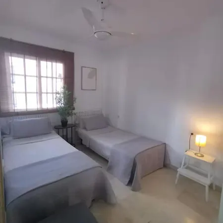 Lejlighed Mediterranean Near The With Seaview, Pool & Balcony Benalmádena